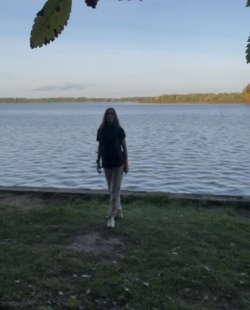  Алина
