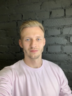 Миронов Андрей