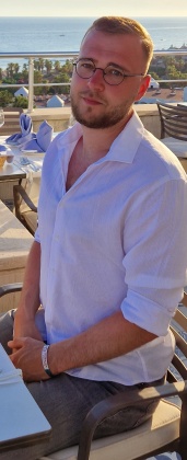 Александрович Игорь