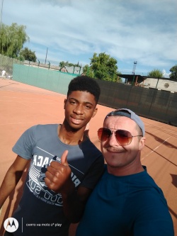 Гомси Артур