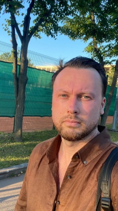 Воробьев  Роман